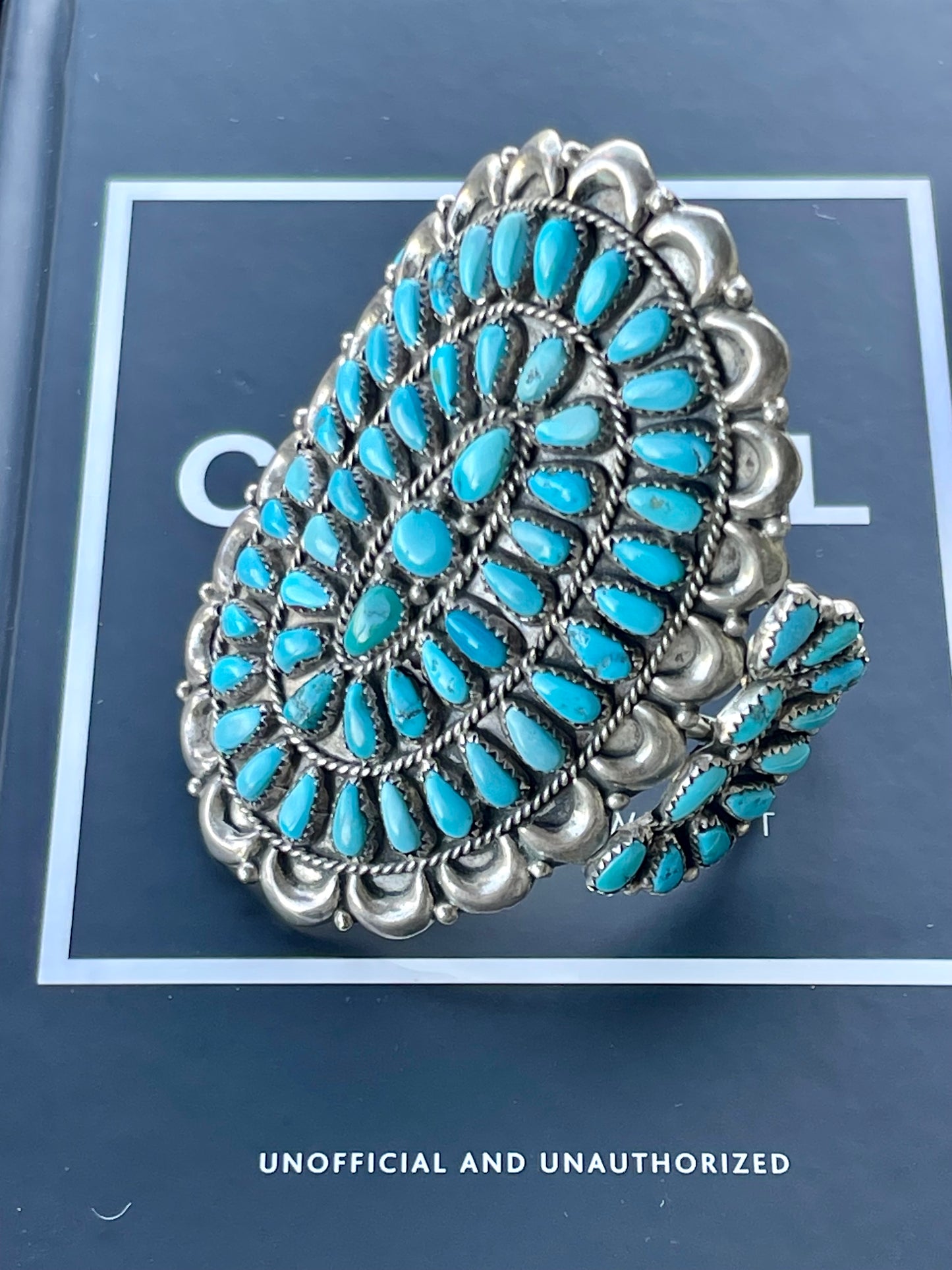 AMAZING Statement Turquoise Cluster Cuff